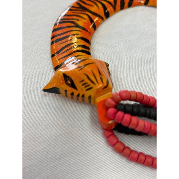 Vintage Tiger Bib Necklace Red Black Wood Beads Hand Painted Statement - Picture 5 of 7